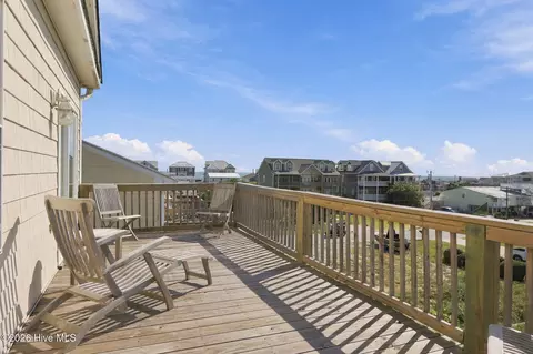 Exterior - 106 Willis Ave #B, Atlantic Beach, NC 28512 photo 3 of 9