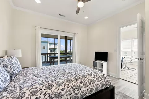 Bedroom - 106 Willis Ave #B, Atlantic Beach, NC 28512 photo 1 of 11