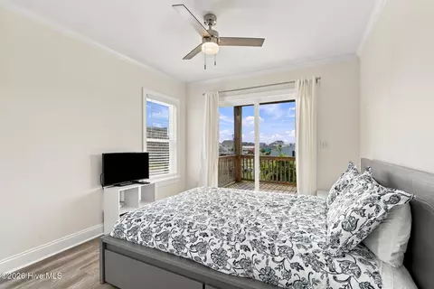 Bedroom - 106 Willis Ave #B, Atlantic Beach, NC 28512 photo 4 of 11