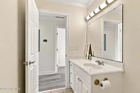 Bath - 106 Willis Ave #B, Atlantic Beach, NC 28512 photo 2 of 8