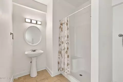 Bath - 106 Willis Ave #B, Atlantic Beach, NC 28512 photo 8 of 8