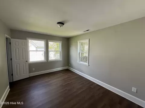 Bedroom - 800 E Gordon St, Kinston, NC 28501 photo 2 of 3
