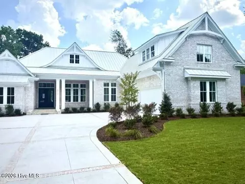 2016 Spanish Wells Dr, Wilmington, NC 28405