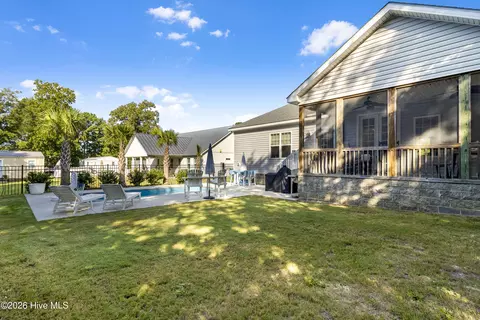 Exterior - 204 Doe Ridge Rd, Hampstead, NC 28443 photo 9 of 9