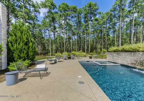 Exterior - 40 Cherry Hill Dr, Pinehurst, NC 28374 photo 13 of 17