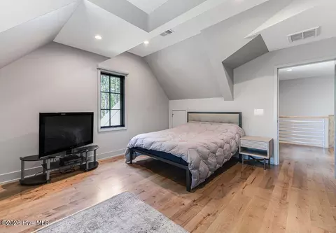 Bedroom - 40 Cherry Hill Dr, Pinehurst, NC 28374 photo 4 of 12