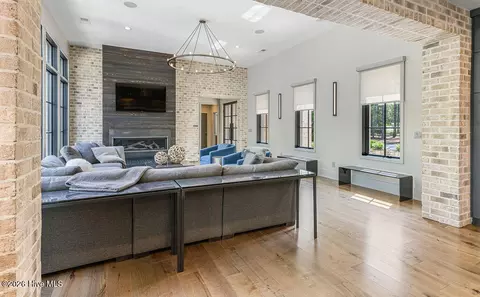 Living - 40 Cherry Hill Dr, Pinehurst, NC 28374 photo 4 of 4