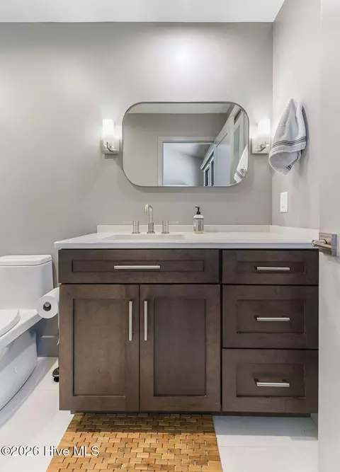 Bath - 40 Cherry Hill Dr, Pinehurst, NC 28374 photo 7 of 11