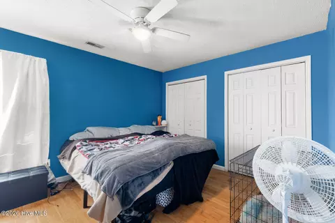 Bedroom - 431 Dion Dr, Hubert, NC 28539 photo 4 of 5
