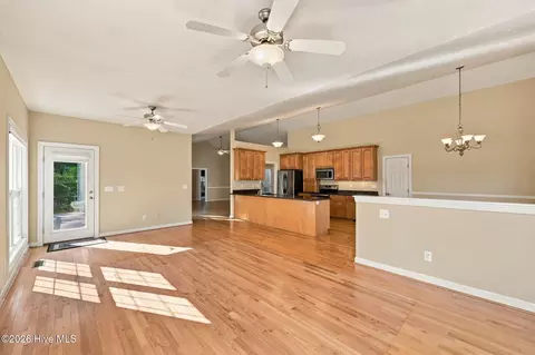 Living - 3 Wake Ct, Pinehurst, NC 28374 photo 8 of 9