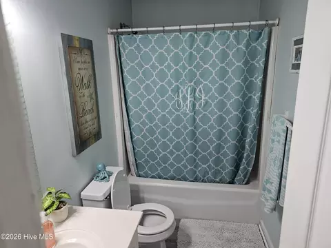 Bath - 1451 Central Road Ext, Thomson, GA 30824 photo 1 of 1