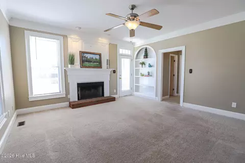 Living - 4568 Oxford Dr, Evans, GA 30809 photo 2 of 5