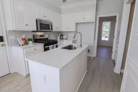 Kitchen - 4568 Oxford Dr, Evans, GA 30809 photo 3 of 5