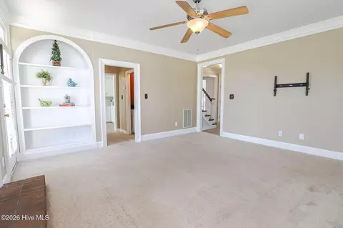 Living - 4568 Oxford Dr, Evans, GA 30809 photo 3 of 5