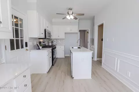 Kitchen - 4568 Oxford Dr, Evans, GA 30809 photo 5 of 5