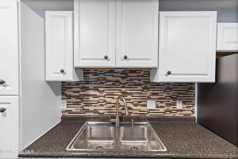 Kitchen - 309 E Wynngate Dr E, Martinez, GA 30907 photo 2 of 4