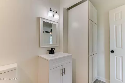 Bath - 3215 Kevin Dr, Augusta, GA 30906 photo 2 of 3