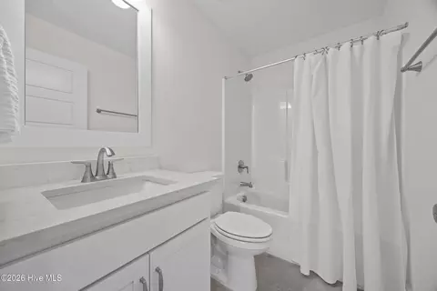 Bath - 90 E Singing Ave, Hampstead, NC 28443 photo 5 of 5