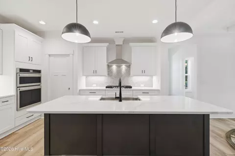 Kitchen - 3392 Eagle Crest Dr SW, Supply, NC 28462 photo 3 of 4