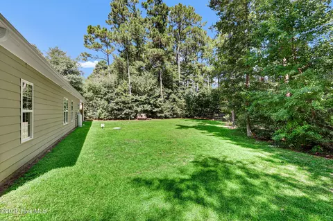 Exterior - 118 Persimmon Ln, Hampstead, NC 28443 photo 4 of 5