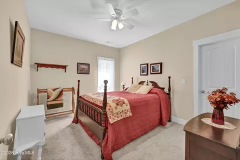 Bedroom - 118 Persimmon Ln, Hampstead, NC 28443 photo 3 of 4