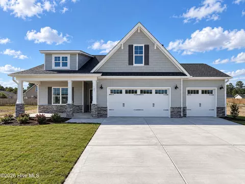 107 Lola Pl, La Grange, NC 28551