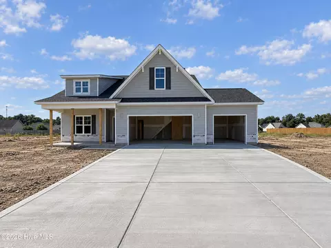 107 Lola Pl, La Grange, NC 28551