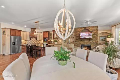 Dining - 836 Jasmine Trl, Evans, GA 30809 photo 5 of 5