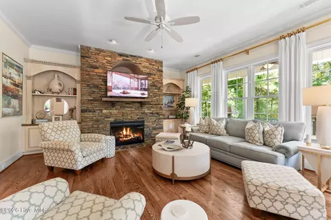 Living - 836 Jasmine Trl, Evans, GA 30809 photo 4 of 4