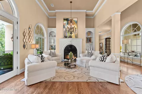Living - 836 Jasmine Trl, Evans, GA 30809 photo 2 of 4