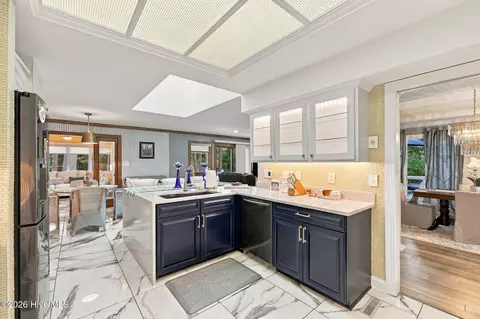 Kitchen - 64 Pinewild Dr, Pinehurst, NC 28374 photo 2 of 4