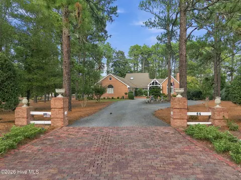 Exterior - 64 Pinewild Dr, Pinehurst, NC 28374 photo 1 of 8