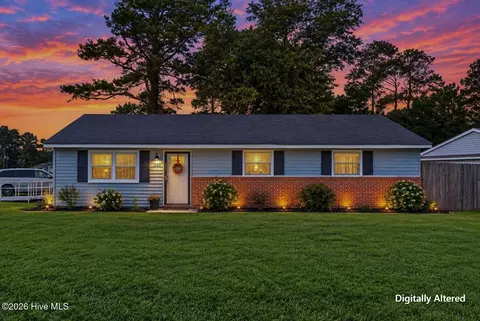 201 Southwold Dr, Wilmington, NC 28409