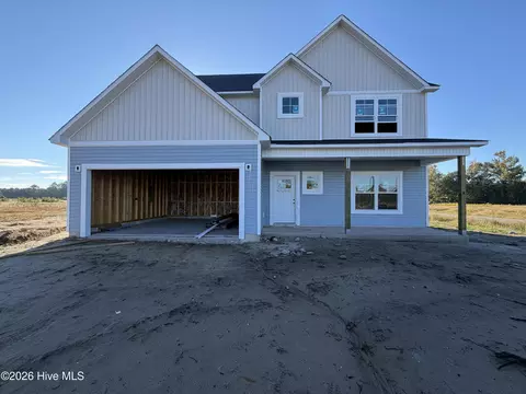 631 Uwharrie Ln, Jacksonville, NC 28546