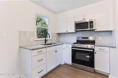 Kitchen - 1302 Wallace St, Augusta, GA 30901 photo 1 of 4