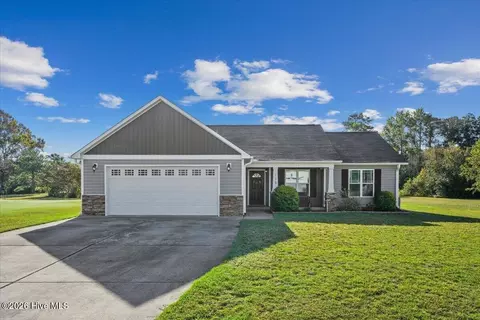 110 Willow Pond Dr, La Grange, NC 28551
