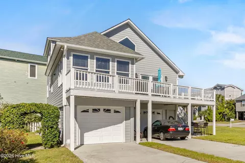 720 Fort Fisher Blvd S, Kure Beach, NC 28449