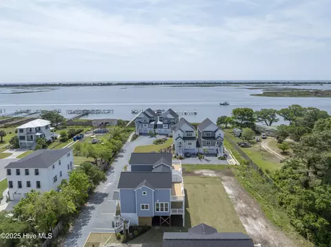 View/Area - 64 Pier View Ct, Hampstead, NC 28443 photo 2 of 5