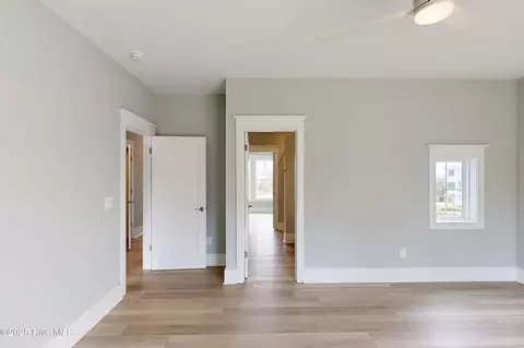 Bedroom - 64 Pier View Ct, Hampstead, NC 28443 photo 7 of 16