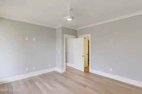 Bedroom - 64 Pier View Ct, Hampstead, NC 28443 photo 14 of 16