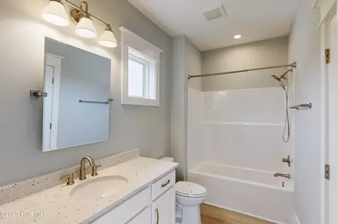 Bath - 64 Pier View Ct, Hampstead, NC 28443 photo 2 of 5