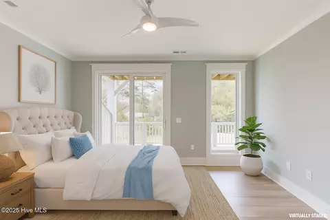 Bedroom - 64 Pier View Ct, Hampstead, NC 28443 photo 5 of 16