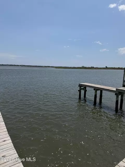 View/Area - 64 Pier View Ct, Hampstead, NC 28443 photo 4 of 5