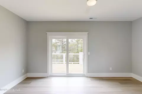 Bedroom - 64 Pier View Ct, Hampstead, NC 28443 photo 1 of 16