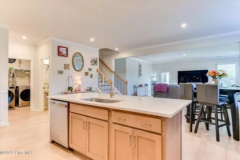 Kitchen - 808 Blue Willow Dr, Harlem, GA 30814 photo 4 of 6