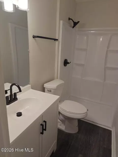 Bath - 3515 Biltmore Pl, Augusta, GA 30906 photo 1 of 3