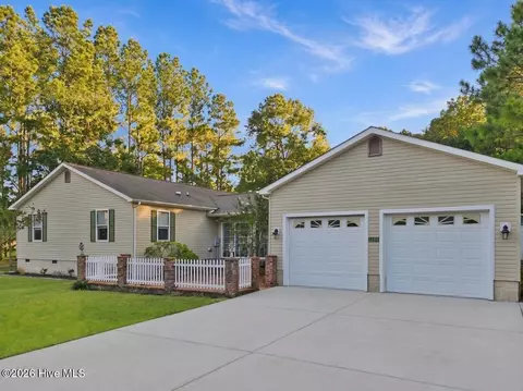 1299 N Shore Dr, Southport, NC 28461