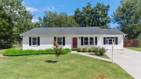 514 Plymouth Dr, Wilmington, NC 28405
