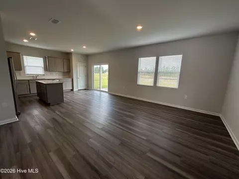 587 Coronado Ave SE, Leland, NC 28451