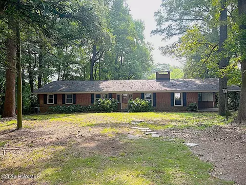 112 Springwood Dr, Goldsboro, NC 27530
